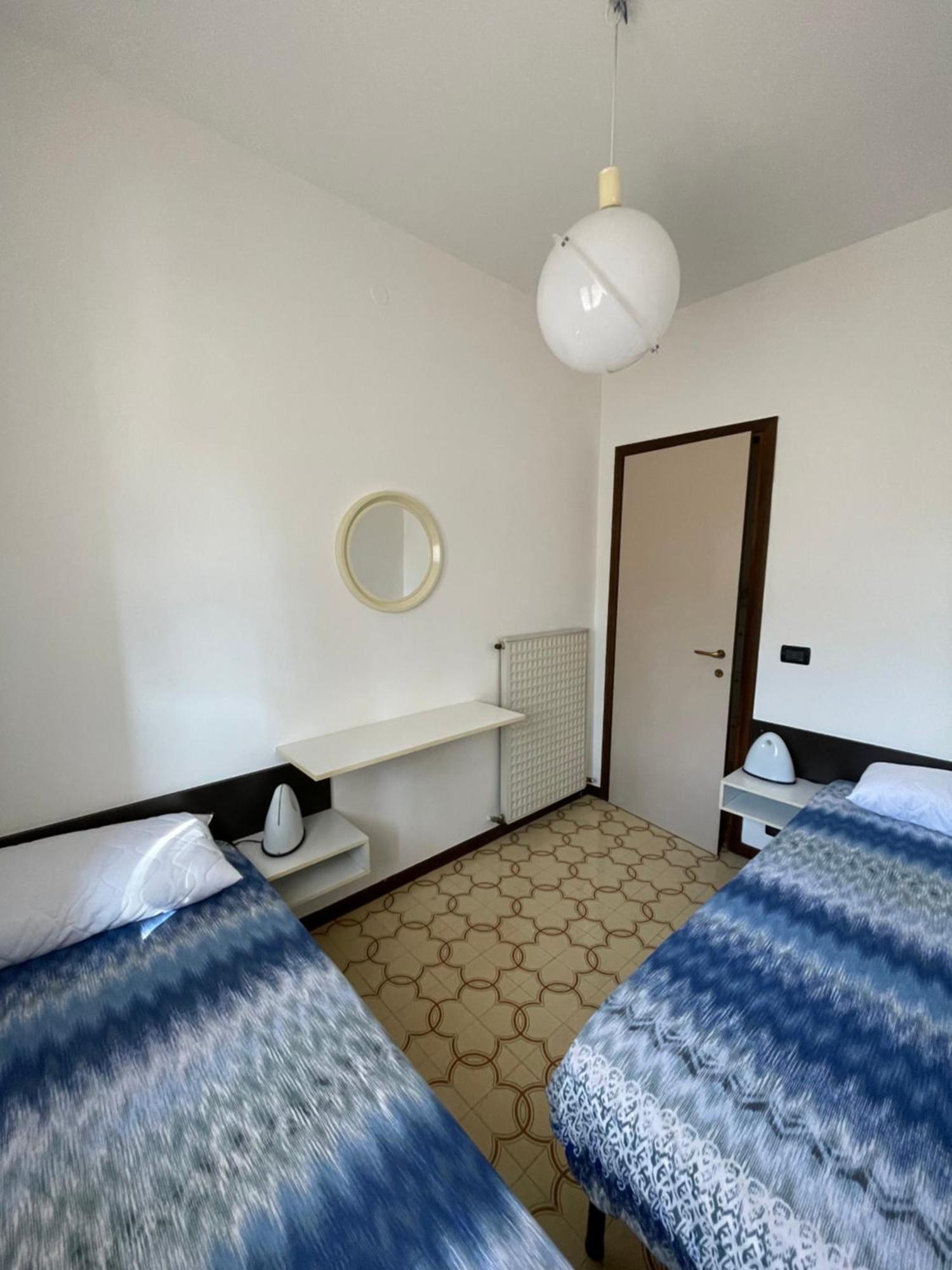 Nico'S Apartment Пескьера-дель-Гарда Номер фото